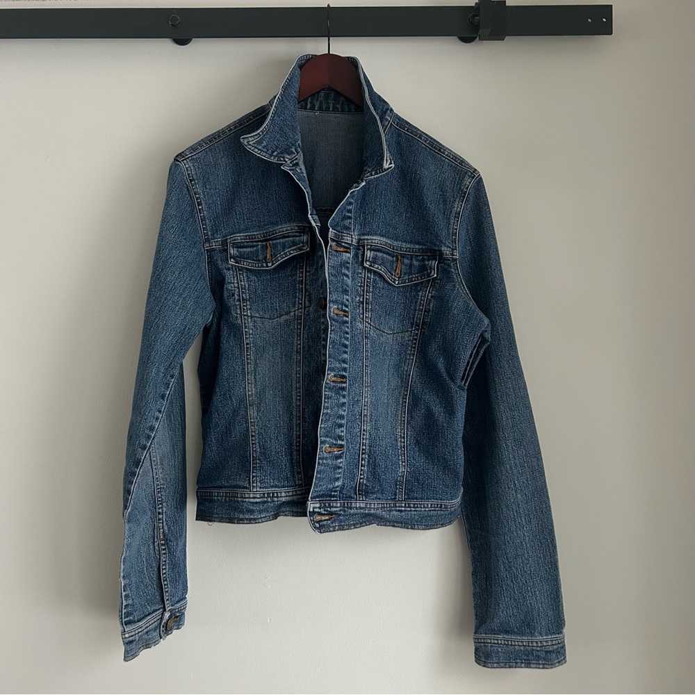 Soft & Stretchy Waist Length Denim Jean Jacket Size Large